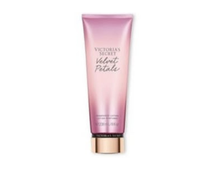 Victoria's Secret Velvet Petals Body Lotion 236ml